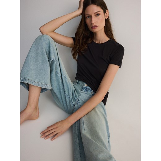 Bluzka damska Reserved czarna na wiosnę z krótkimi rękawami casualowa 