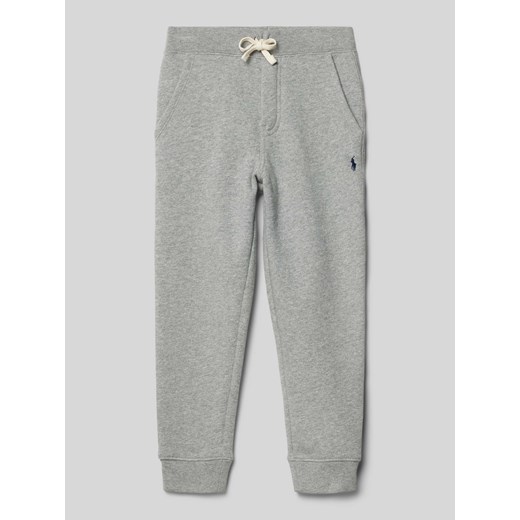 Spodnie dresowe o kroju regular fit z wpuszczanymi kieszeniami ze sklepu Peek&Cloppenburg  w kategorii Spodnie chłopięce - zdjęcie 173662229