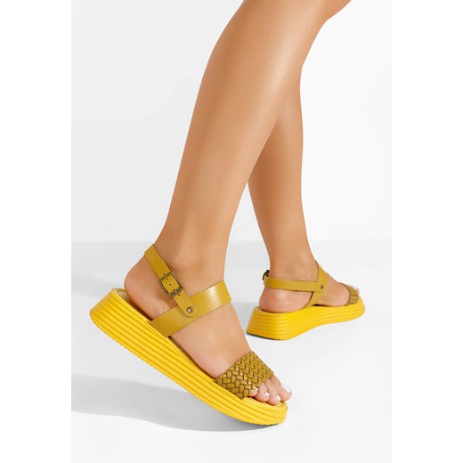 Żółte sandały skórzane Legoa ze sklepu Zapatos w kategorii Sandały damskie - zdjęcie 173664575
