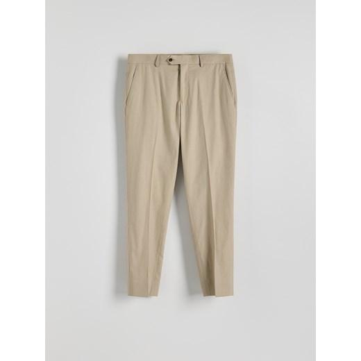 Reserved - Spodnie regular z dodatkiem konopi - beżowy ze sklepu Reserved w kategorii Spodnie męskie - zdjęcie 173677758