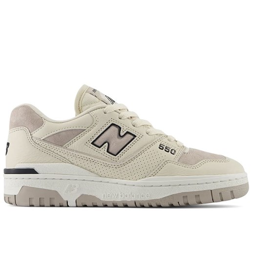 Buty damskie New Balance BBW550RB - beżowe ze sklepu streetstyle24.pl w kategorii Buty sportowe damskie - zdjęcie 173679328