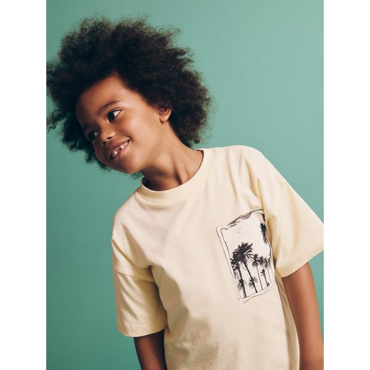 Reserved - T-shirt oversize z nadrukiem - kremowy Reserved 140 (9 lat) Reserved