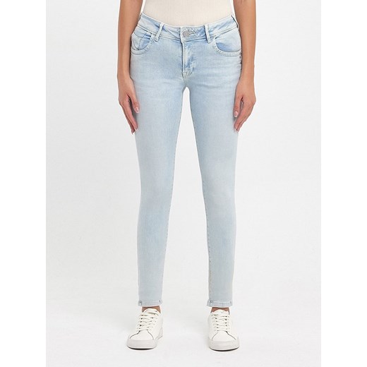 LTB Dżinsy &quot;Maxime&quot; - Slim fit - w kolorze błękitnym ze sklepu Limango Polska w kategorii Jeansy damskie - zdjęcie 173727168