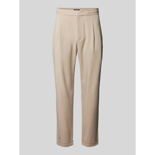 Spodnie materiałowe o kroju tapered fit z kieszeniami z tyłu ze sklepu Peek&Cloppenburg  w kategorii Spodnie męskie - zdjęcie 173780359