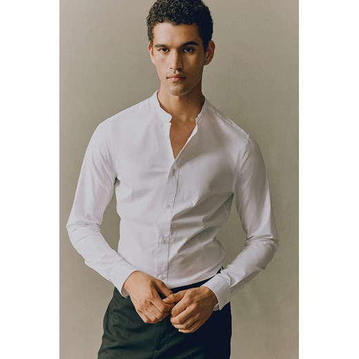 H & M - Koszula ze stójką Muscle Fit - Biały ze sklepu H&M w kategorii Koszule męskie - zdjęcie 173817029