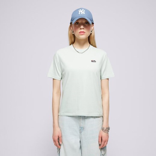 FILA T-SHIRT BADGE LOGO TEE ze sklepu Sizeer w kategorii Bluzki damskie - zdjęcie 173850305