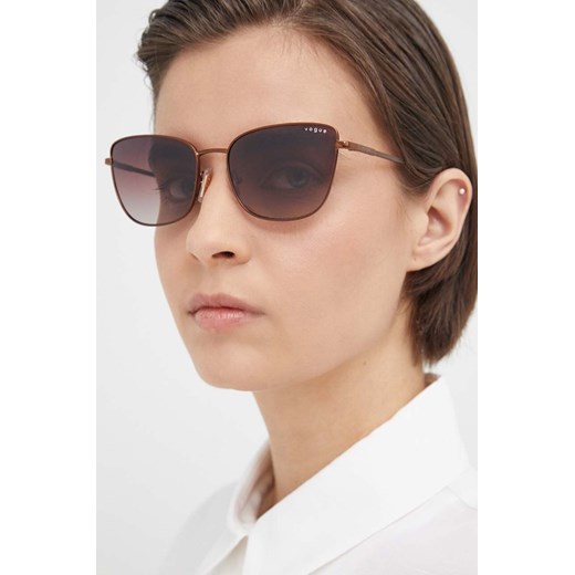 VOGUE okulary przeciwsłoneczne damskie kolor brązowy 0VO4308S ze sklepu ANSWEAR.com w kategorii Okulary przeciwsłoneczne damskie - zdjęcie 173851456