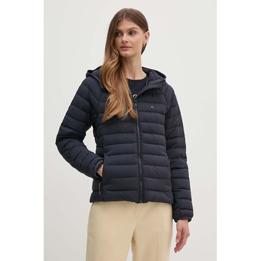Tommy Hilfiger kurtka puchowa damska kolor granatowy przejściowa WW0WW42350 ze sklepu ANSWEAR.com w kategorii Kurtki damskie - zdjęcie 173851766