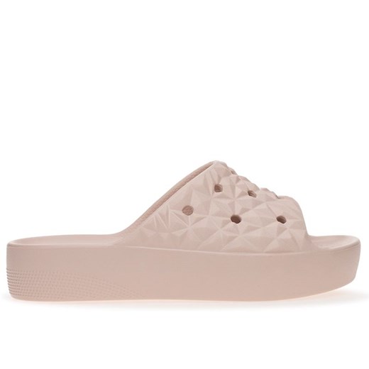 Klapki Crocs Classic Platform Geometric 209564-6UR - beżowe ze sklepu streetstyle24.pl w kategorii Klapki damskie - zdjęcie 173856975