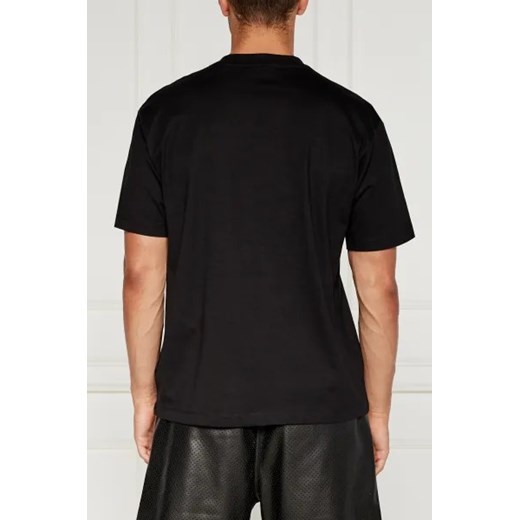 T-shirt męski Guess na jesień 