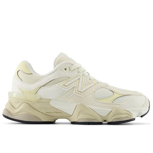 Buty New Balance GC9060EK - białe ze sklepu streetstyle24.pl w kategorii Buty sportowe dziecięce - zdjęcie 173964599