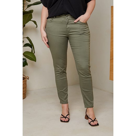 Curvy Lady Dżinsy - Slim fit - w kolorze zielonym ze sklepu Limango Polska w kategorii Jeansy damskie - zdjęcie 173979095