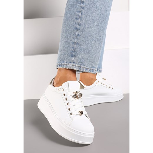 Biało-Złote Sneakersy z Aplikacją w Motywie Owada i Cyrkoniami Rendell ze sklepu born2be.pl w kategorii Buty sportowe damskie - zdjęcie 173980957
