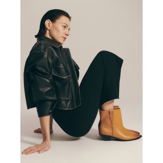 Reserved - Skórzane botki na obcasie - brązowy Reserved 40 okazja Reserved