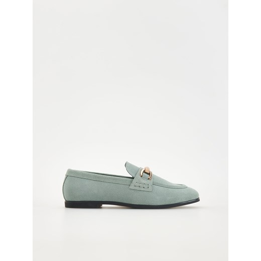 Reserved - Zamszowe loafersy - jasnozielony Reserved 38 promocja Reserved