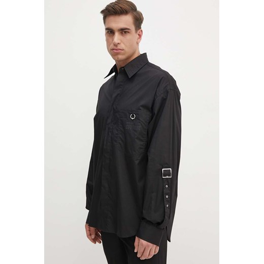Versace Jeans Couture koszula bawełniana męska kolor czarny relaxed z kołnierzykiem klasycznym 77GAL218 N0132 ze sklepu ANSWEAR.com w kategorii Koszule męskie - zdjęcie 174035055
