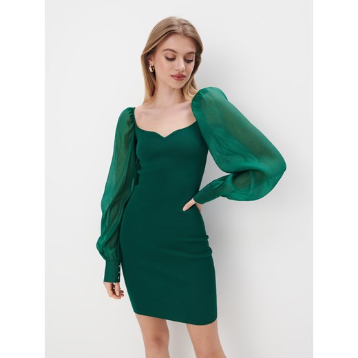 Mohito - Swetrowa zielona sukienka mini - zielony Mohito XS wyprzedaż Mohito