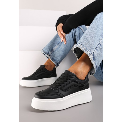 Czarne Płaskie Sneakersy z Geometrycznym Wzorem i Sznurowaniem Vlisera ze sklepu born2be.pl w kategorii Buty sportowe damskie - zdjęcie 174070335