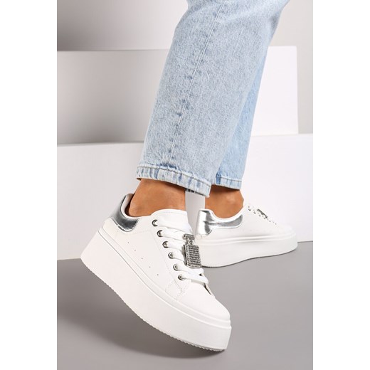 Biało-Srebrne Sneakersy na Grubej Podeszwie z Metaliczną Aplikacją i Cyrkoniami Loraria ze sklepu born2be.pl w kategorii Buty sportowe damskie - zdjęcie 174080297