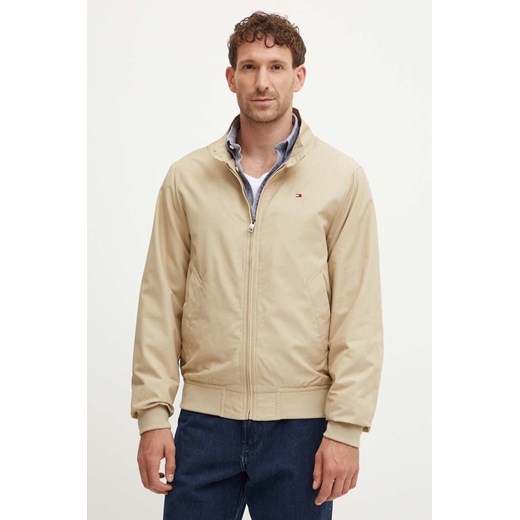 Tommy Hilfiger kurtka męska kolor beżowy przejściowa MW0MW35670 ze sklepu ANSWEAR.com w kategorii Kurtki męskie - zdjęcie 174096106