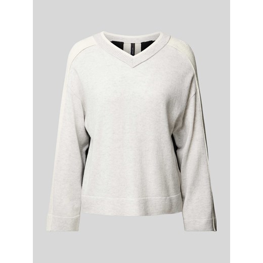 Sweter z dzianiny z mieszanki wełny i kaszmiru z dekoltem w serek ze sklepu Peek&Cloppenburg  w kategorii Swetry damskie - zdjęcie 174109136