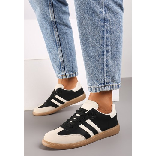 Czarne Płaskie Sneakersy Ozdobione Paskami Glaria ze sklepu born2be.pl w kategorii Buty sportowe damskie - zdjęcie 174112867