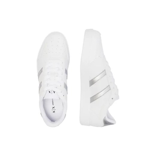 Buty sportowe damskie Armani Exchange sneakersy białe na płaskiej podeszwie