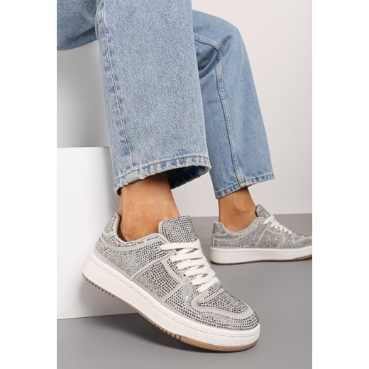 Szare Płaskie Sneakersy Ozdobione Cyrkoniami Vlionara ze sklepu born2be.pl w kategorii Buty sportowe damskie - zdjęcie 174152576