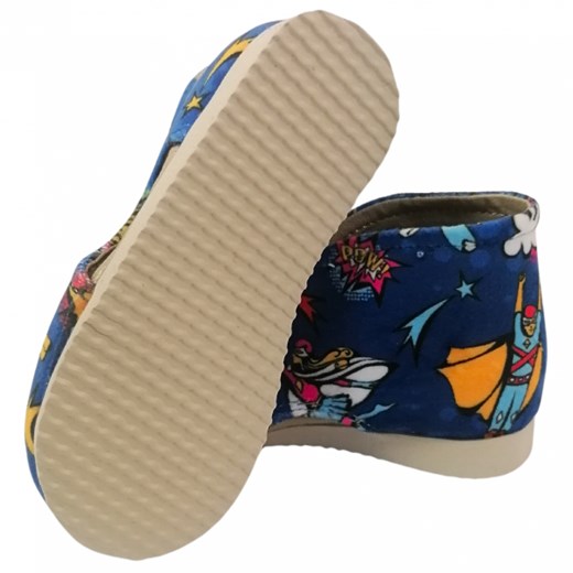 Ultralekkie Kapcie dla dzieci Slippers Family Hero Slippers Family 32 slippersfamily.com promocja