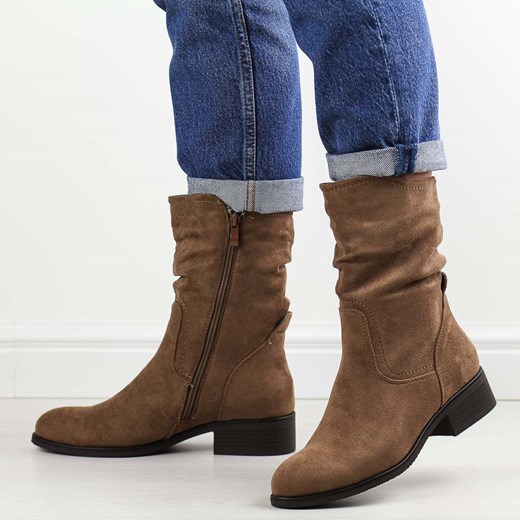 Beżowe wysokie zamszowe botki damskie M.Daszyński 2251-7 36 suzana.pl