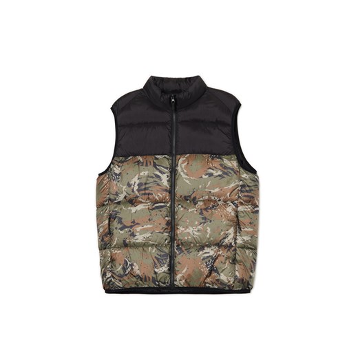 Cropp - Kamizelka z militarnym wzorem - zielony ze sklepu Cropp w kategorii Kamizelki męskie - zdjęcie 174288885