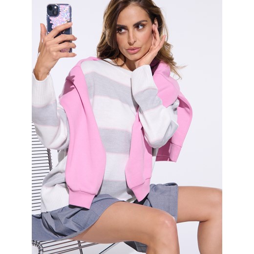 Sweter damski Sinsay szary z okrągłym dekoltem 