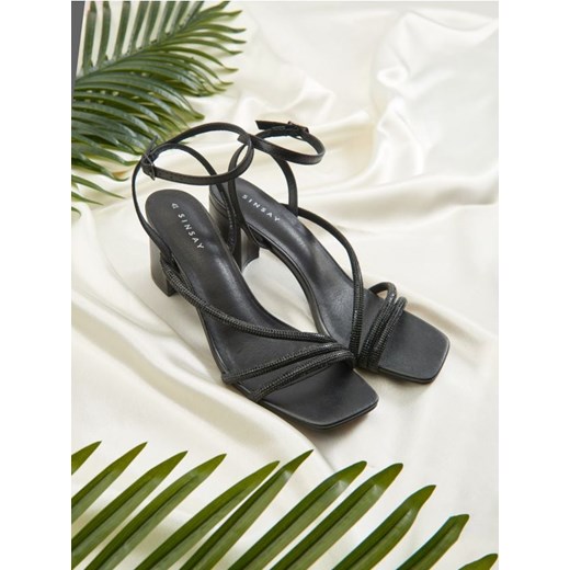 Sinsay - Sandały - czarny ze sklepu Sinsay w kategorii Sandały damskie - zdjęcie 174567225