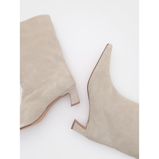 Reserved - Skórzane botki - beżowy Reserved 39 Reserved