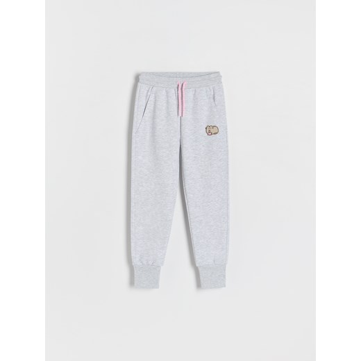 Reserved - Spodnie dresowe Pusheen - jasnoszary ze sklepu Reserved w kategorii Spodnie dziewczęce - zdjęcie 174590967