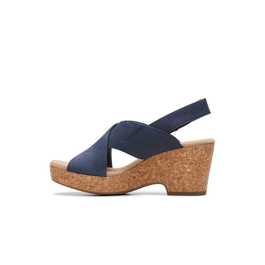 Clarks Skórzane sandały "Giselle Dove" w kolorze granatowym na obcasie Clarks 41 promocja Limango Polska