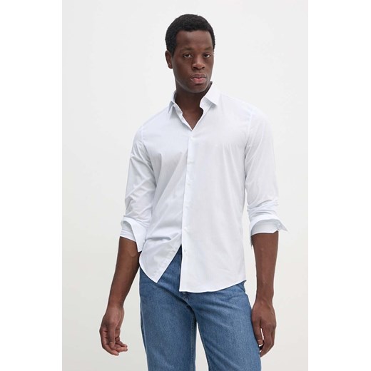 Calvin Klein koszula męska kolor niebieski slim z kołnierzykiem klasycznym K10K113537 ze sklepu ANSWEAR.com w kategorii Koszule męskie - zdjęcie 174598439