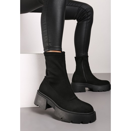 Botki Born2be na obcasie z zamkiem 