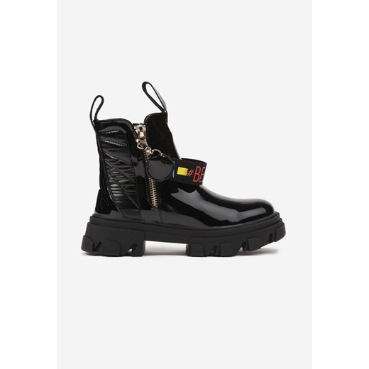 Czarne Lakierowane Płaskie Botki Workery z Ozdobną Taśmą z Napisem i Suwakiem Renee 37 renee.pl wyprzedaż