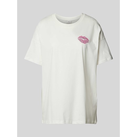 T-shirt z wyhaftowanym motywem model ‘fie’ ze sklepu Peek&Cloppenburg  w kategorii Bluzki damskie - zdjęcie 174689366
