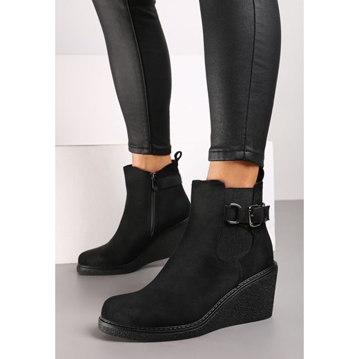 Botki Renee na koturnie na zimę na zamek 