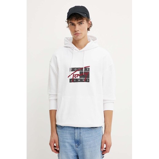 Tommy Jeans bluza bawełniana męska kolor biały z kapturem z nadrukiem DM0DM20170 ze sklepu ANSWEAR.com w kategorii Bluzy męskie - zdjęcie 174702008