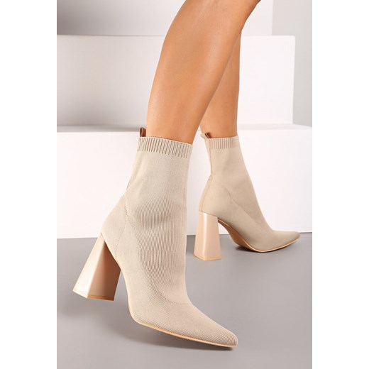 Botki Born2be na obcasie jesienne bez zapięcia 