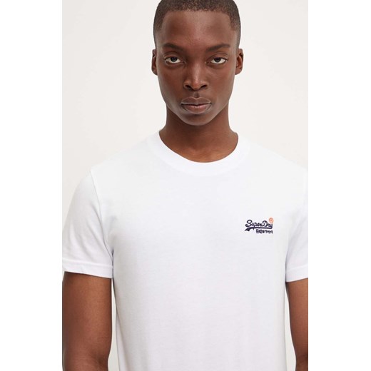 Superdry t-shirt bawełniany męski kolor biały z aplikacją M1012078A-01C ze sklepu ANSWEAR.com w kategorii T-shirty męskie - zdjęcie 174805479