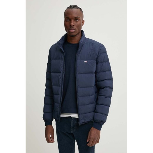 Tommy Jeans kurtka puchowa męska kolor granatowy przejściowa DM0DM20686 ze sklepu ANSWEAR.com w kategorii Kurtki męskie - zdjęcie 174809175