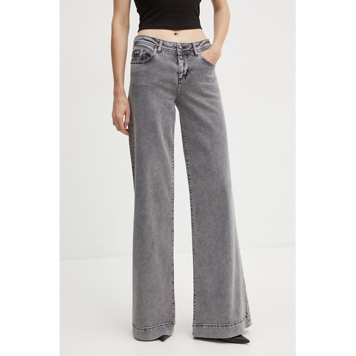 Versace Jeans Couture jeansy damskie kolor szary 77HAB506 CDW27 ze sklepu ANSWEAR.com w kategorii Jeansy damskie - zdjęcie 174809519