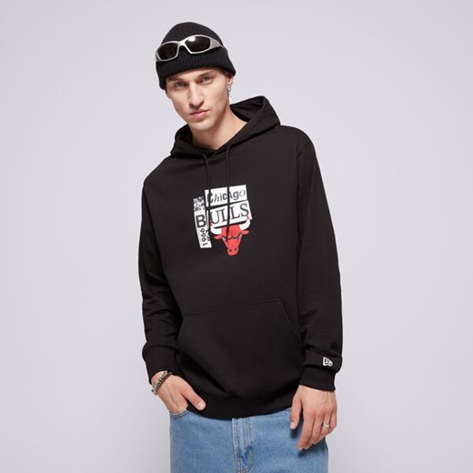 NEW ERA BLUZA Z KAPTUREM NEWSPAPER GRAPHIC BULLS CHICAGO BUL ze sklepu Sizeer w kategorii Bluzy męskie - zdjęcie 174834205