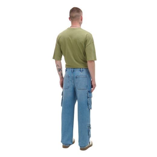 Cropp - Niebieskie jeansy baggy z kieszeniami cargo - niebieski Cropp 34/34 Cropp
