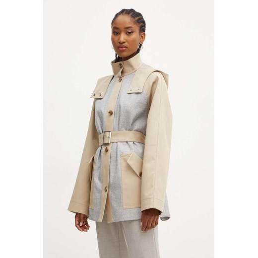 BOSS płaszcz bawełniany kolor beżowy przejściowy oversize 50518465 ze sklepu ANSWEAR.com w kategorii Płaszcze damskie - zdjęcie 174847317