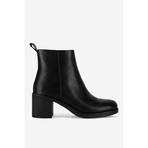 Botki Clara Barson z zamkiem 